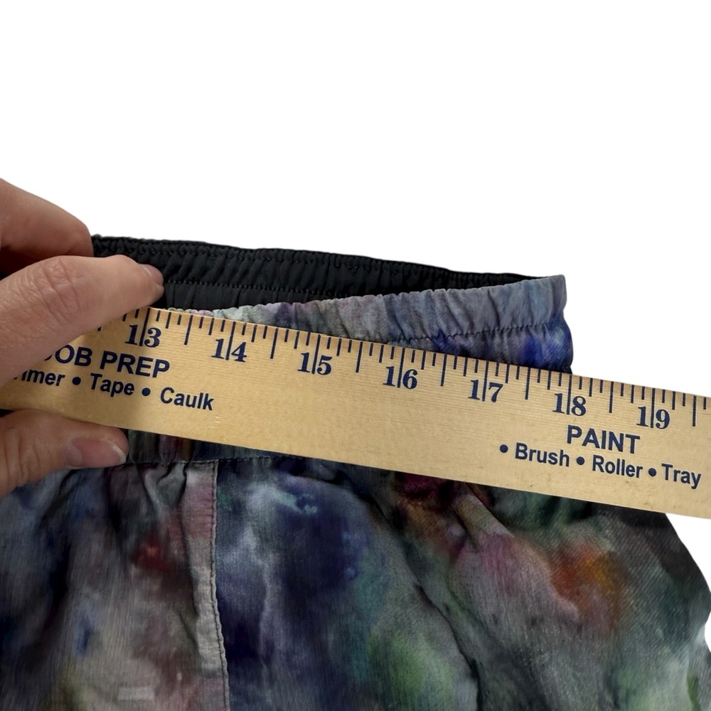 LULULEMON Men’s Multi-colored Bowline spectrum dye multi 5”‎ Shorts - Picture 3 of 8